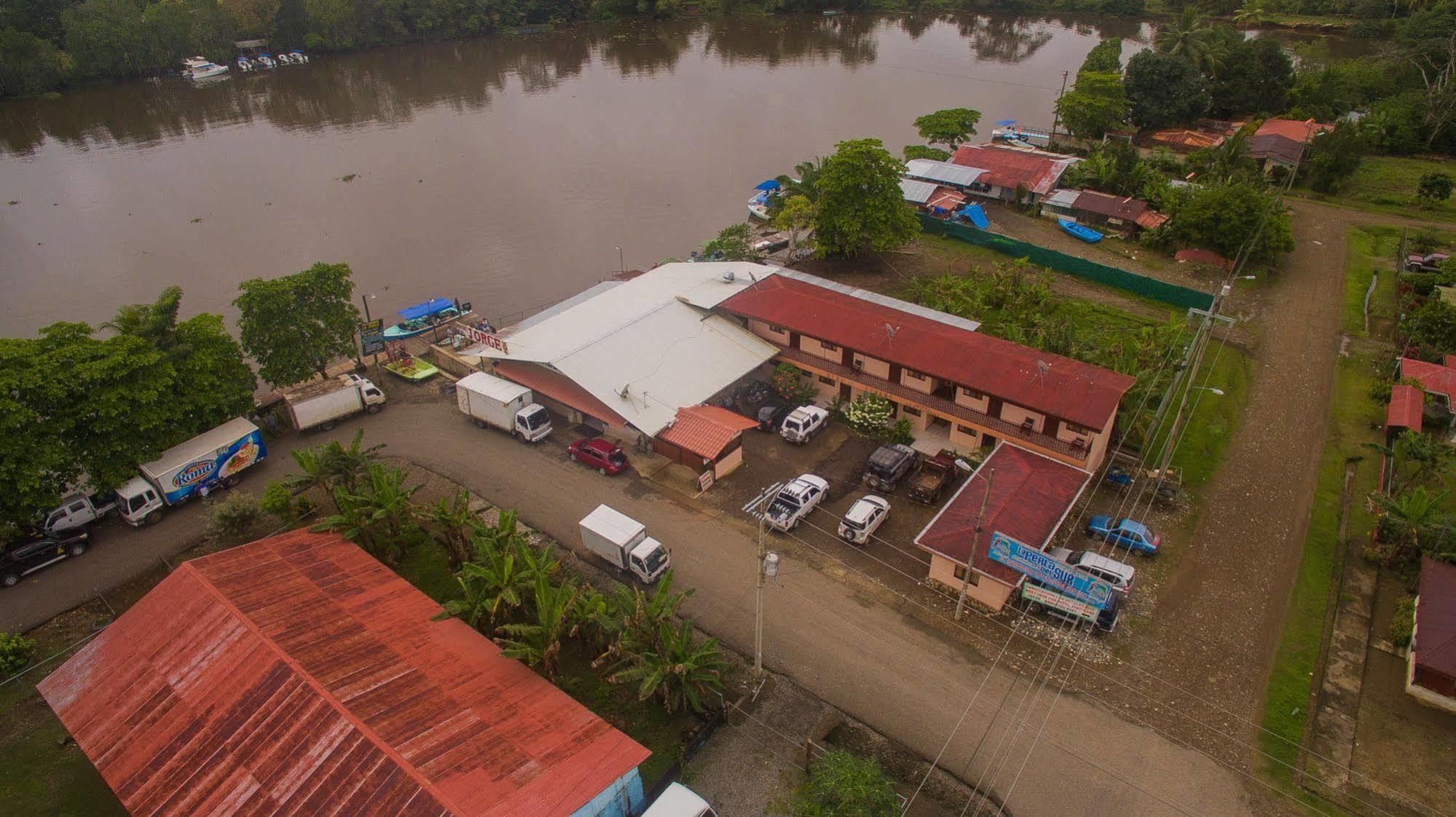 Hotel Sierpe River ภายนอก รูปภาพ